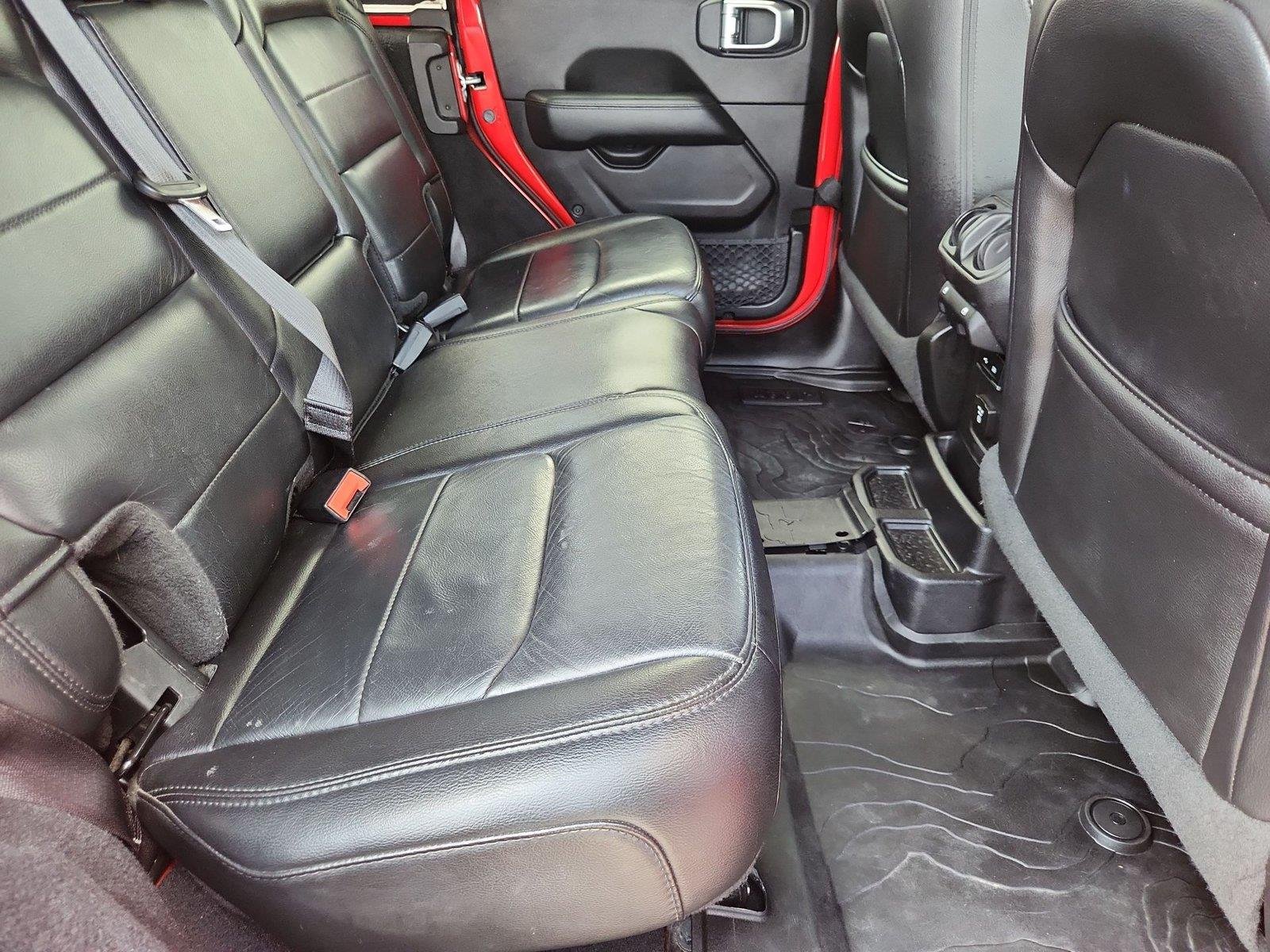 Used 2019 Jeep Wrangler Unlimited Sahara AWD/4WD image 26