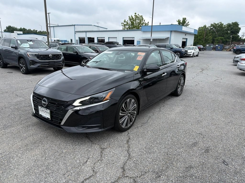 Used 2023 Nissan Altima 2.5 SL FWD image 3