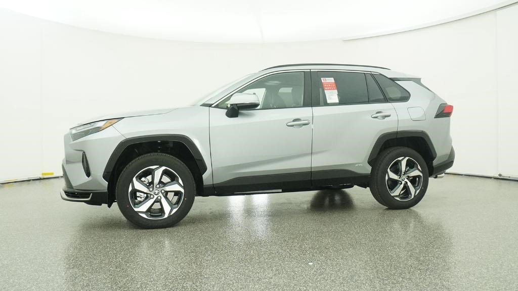 New 2025 Toyota RAV4 SE image 8