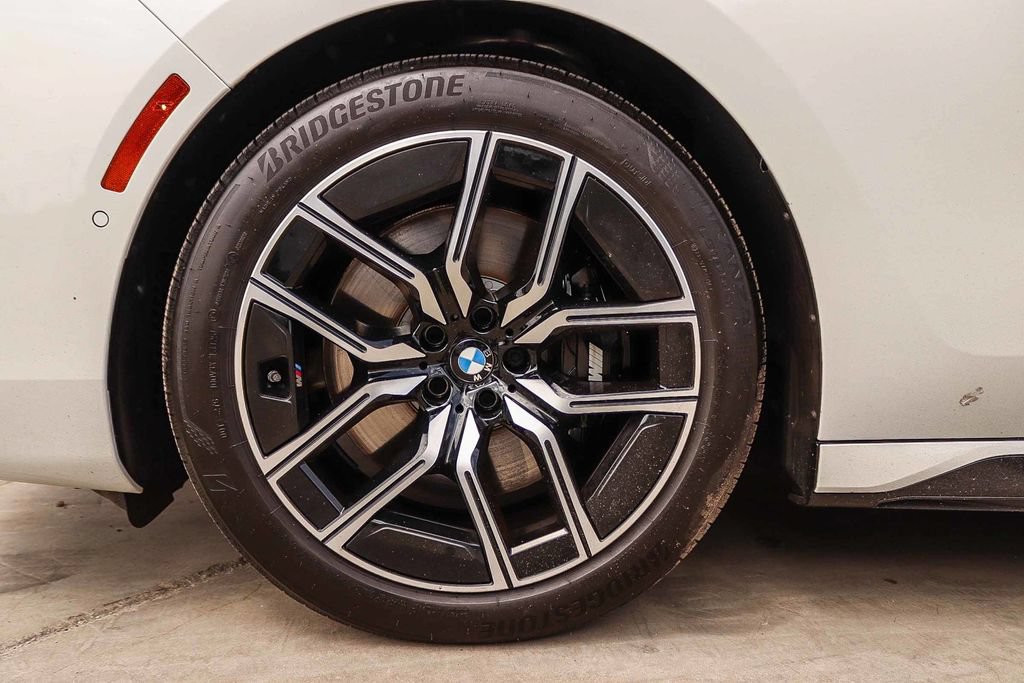 Used 2026 BMW 740i xDrive AWD/4WD image 13