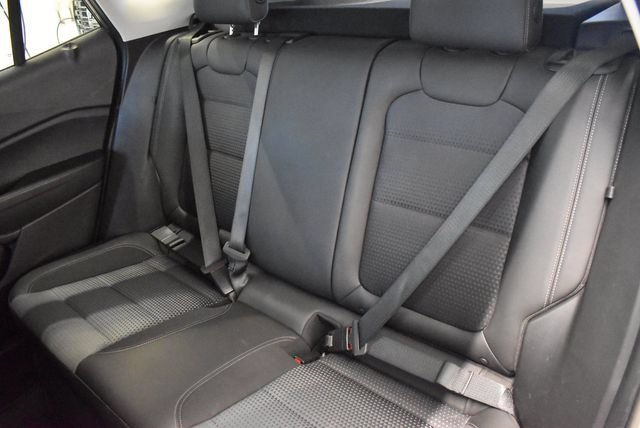 Used 2025 Chevrolet Trax LT w/ LT Convenience Package FWD image 7