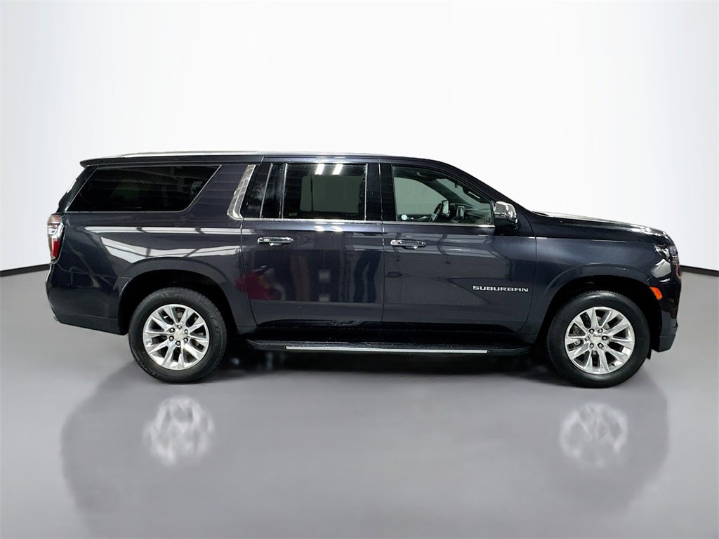 Used 2023 Chevrolet Suburban Premier image 5