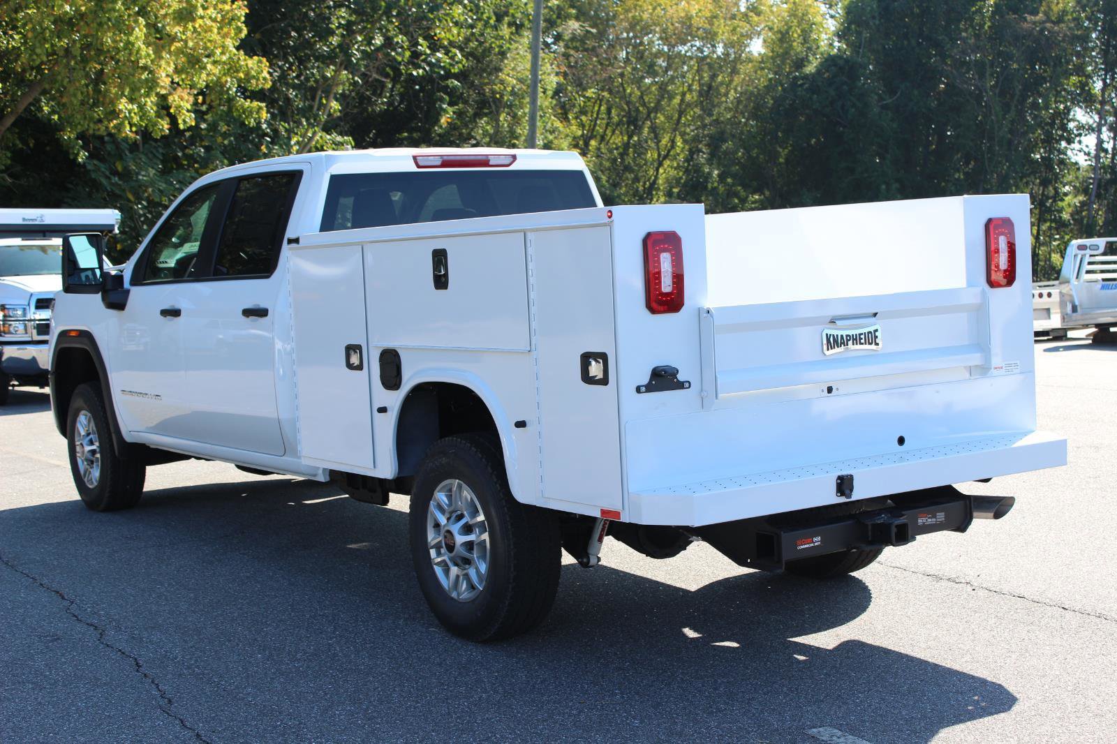 New 2025 GMC Sierra 2500 Pro w/ Convenience Package image 3