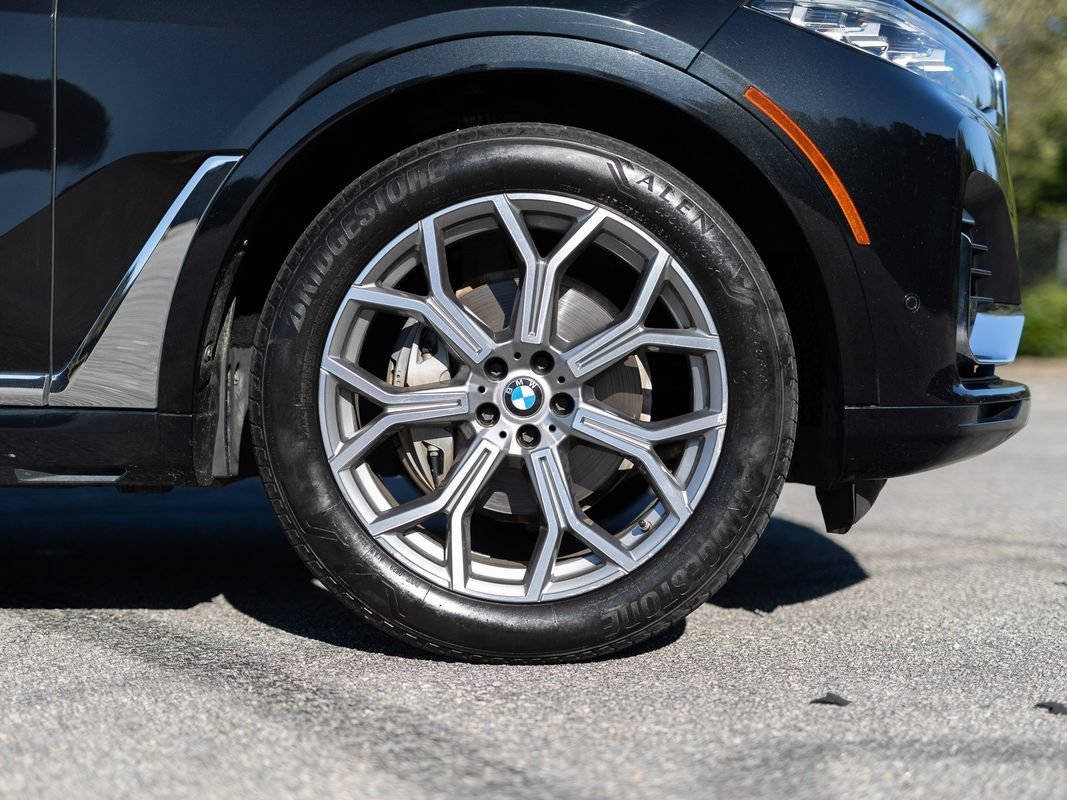 Used 2020 BMW X7 xDrive40i w/ Premium Package AWD/4WD image 16