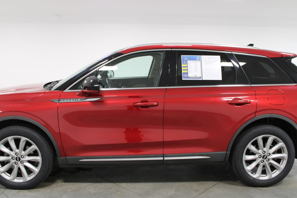 Used 2021 Lincoln Corsair AWD w/ Premium Package image 6