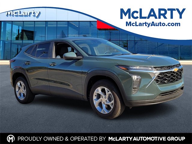 Used 2025 Chevrolet Trax LS w/ LS Convenience Package