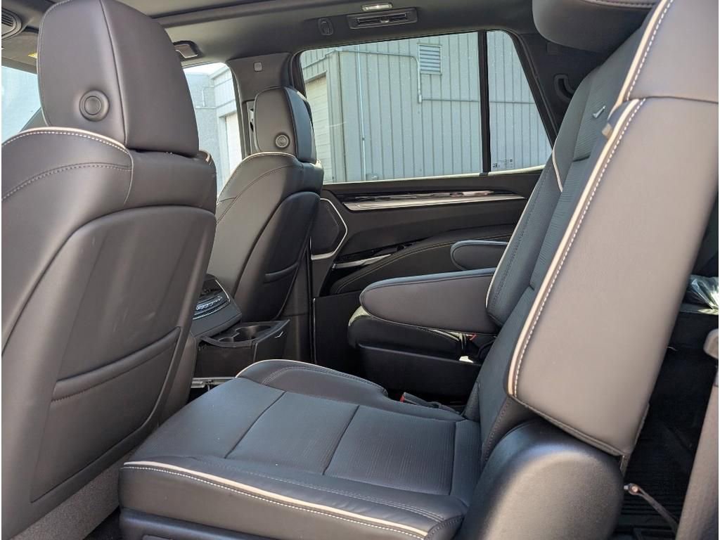 New 2025 Cadillac Escalade Sport w/ Touring Package image 11