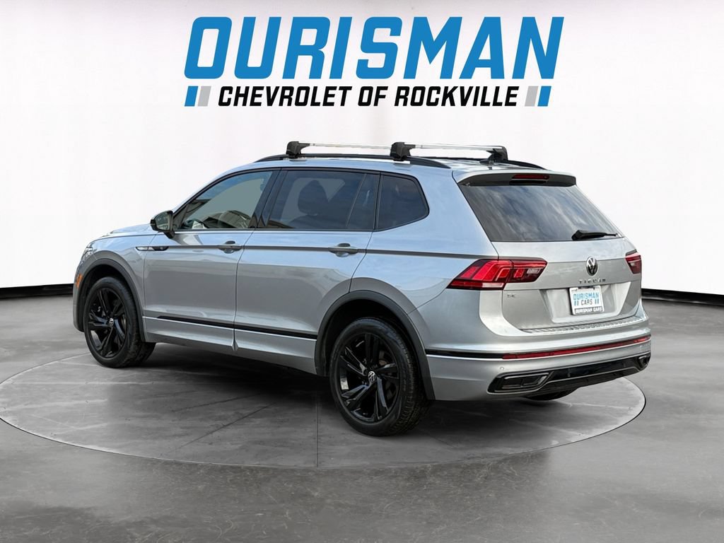 Used 2023 Volkswagen Tiguan SE R-Line FWD image 4