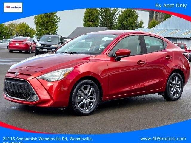 Used 2019 Toyota Yaris LE image 3