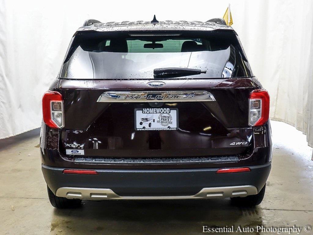 Certified 2022 Ford Explorer XLT w/ Equipment Group 202A image 5