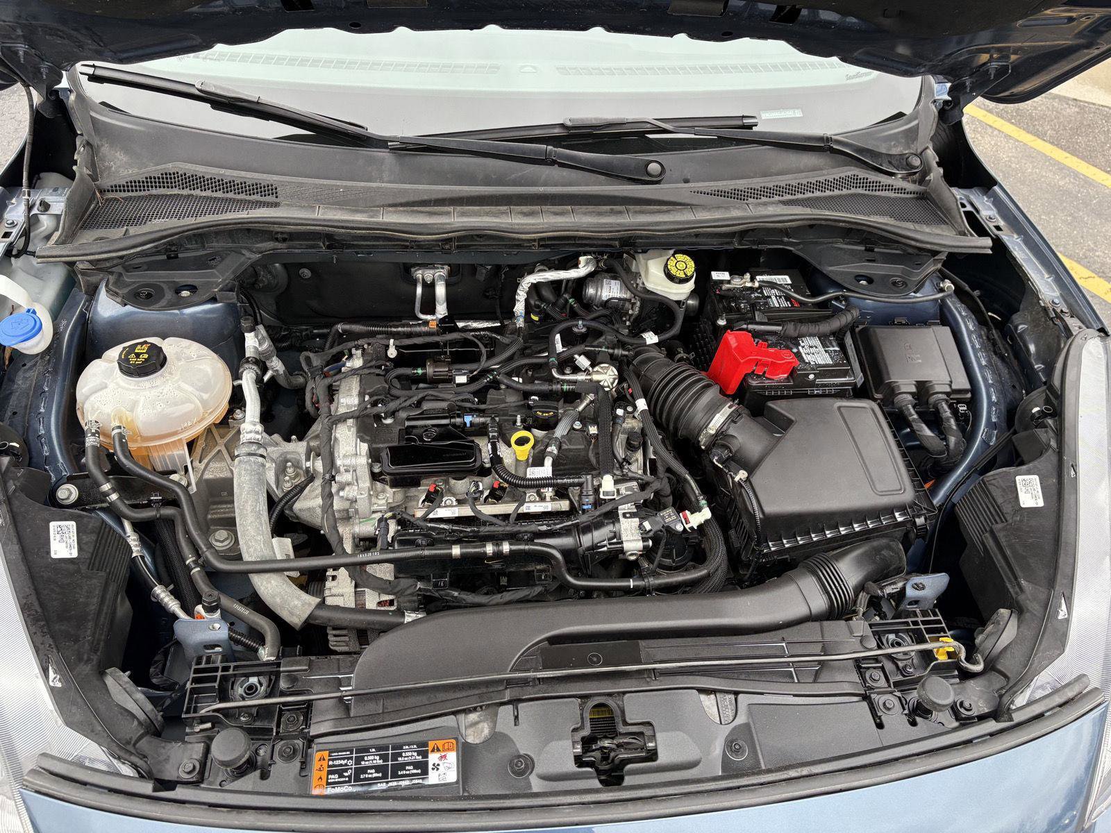 Used 2020 Ford Escape SE image 25