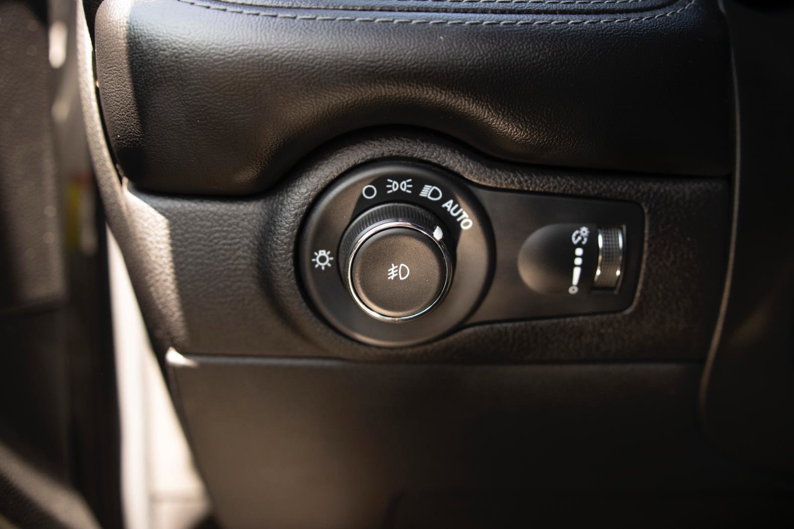 Used 2022 Dodge Durango GT AWD/4WD image 11