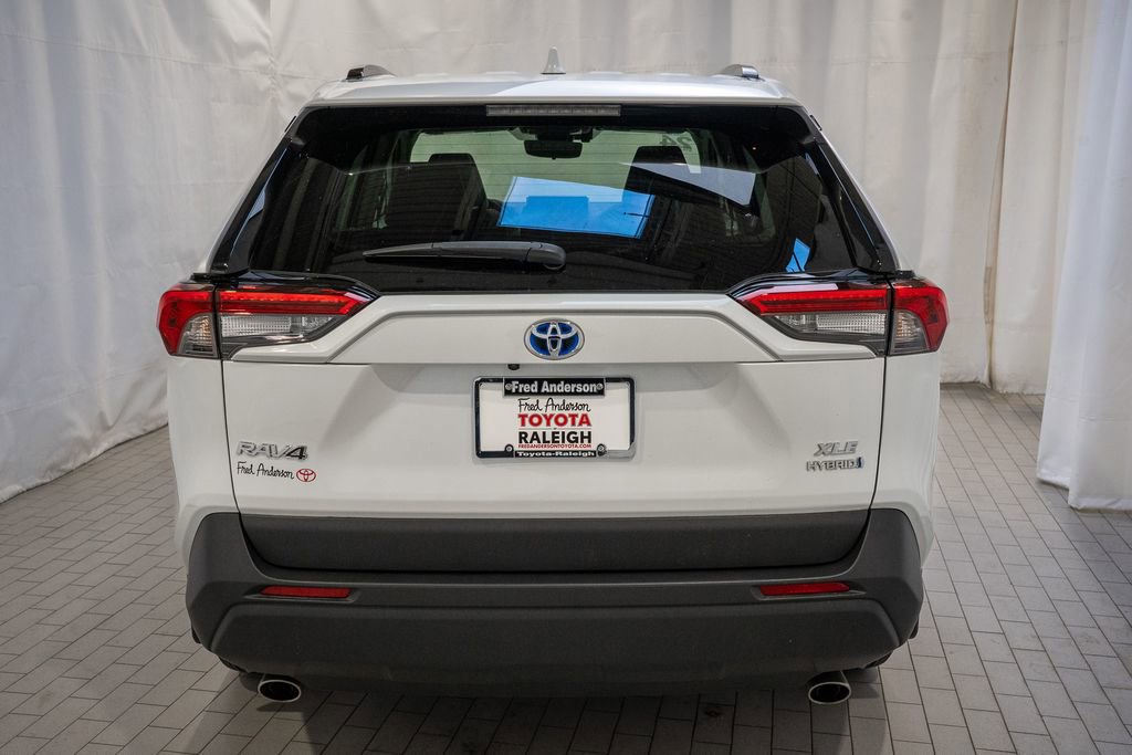 Used 2024 Toyota RAV4 XLE Premium image 5