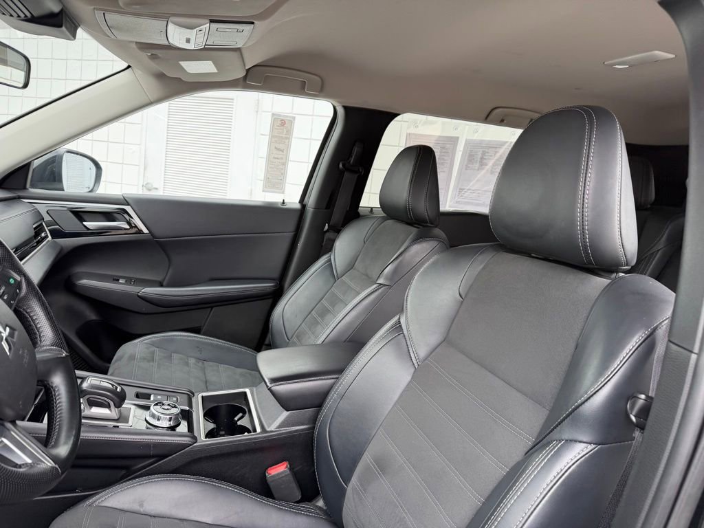 Used 2024 Mitsubishi Outlander SE FWD image 18