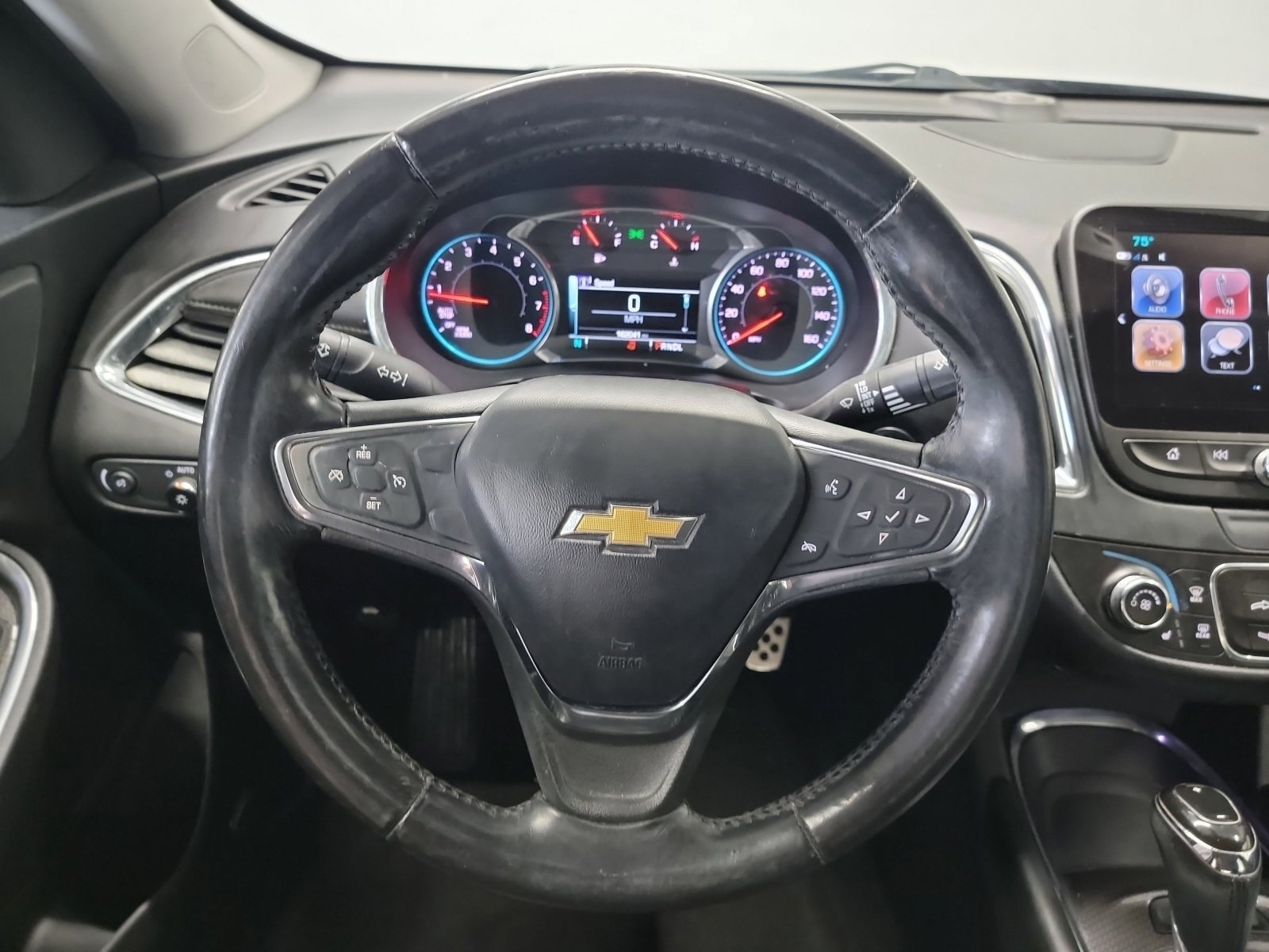 Used 2017 Chevrolet Malibu LT w/ Leather Package FWD image 17
