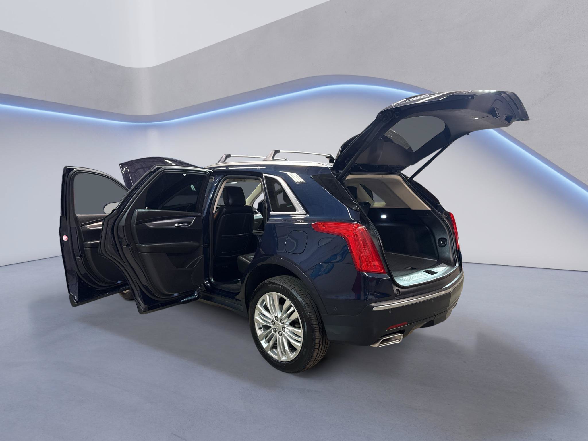 Used 2017 Cadillac XT5 Premium Luxury w/ Driver Assist Package AWD/4WD image 12