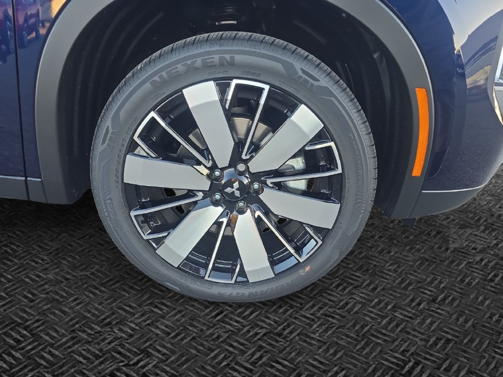 New 2026 Mitsubishi Outlander SE AWD/4WD image 10