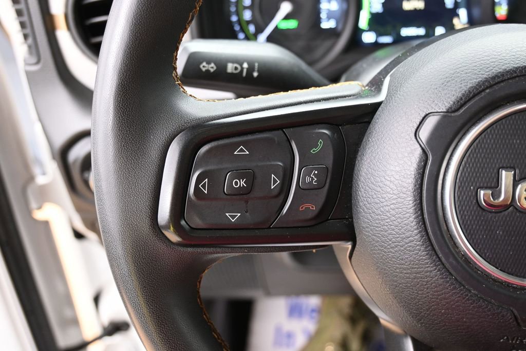 Used 2024 Jeep Wrangler Unlimited w/ Convenience Group AWD/4WD image 19