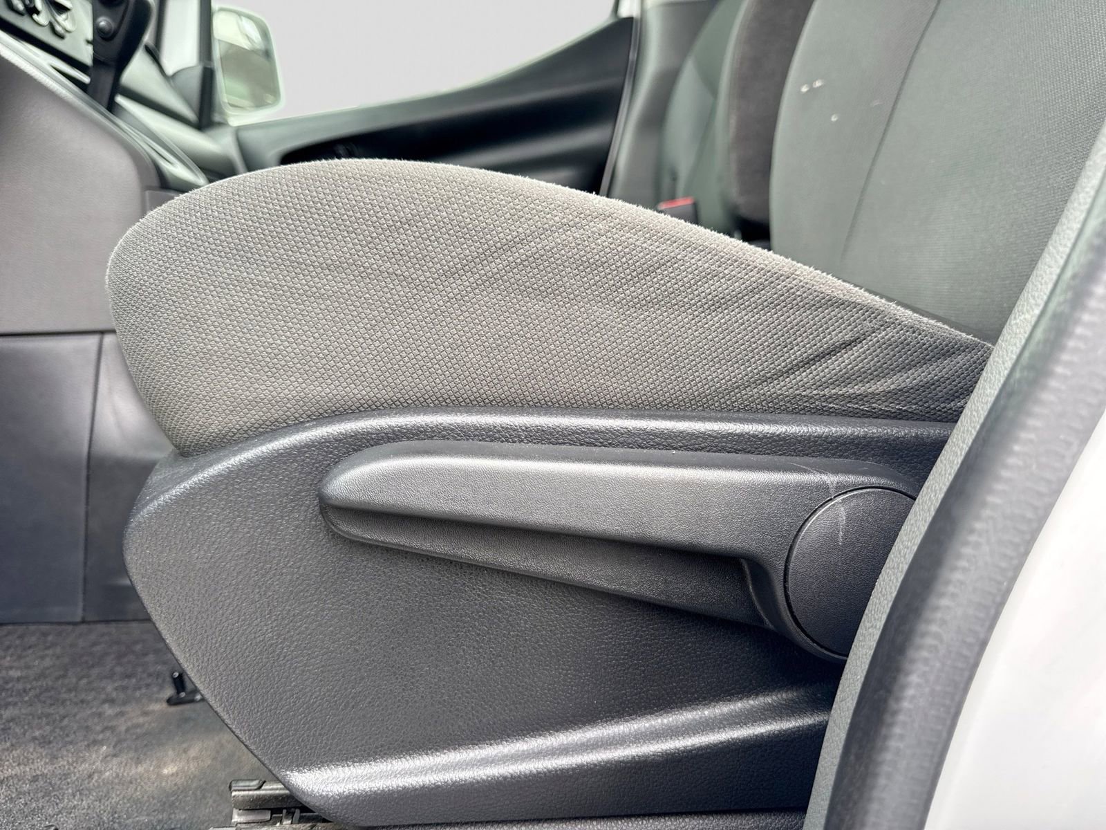 Used 2021 Nissan NV200 SV w/ Back Door Glass Package FWD image 15