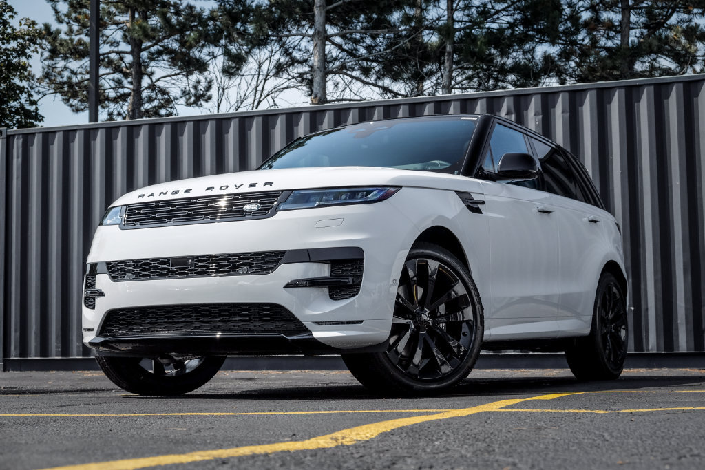 New 2027 Land Rover Range Rover Sport Dynamic SE AWD/4WD image 1