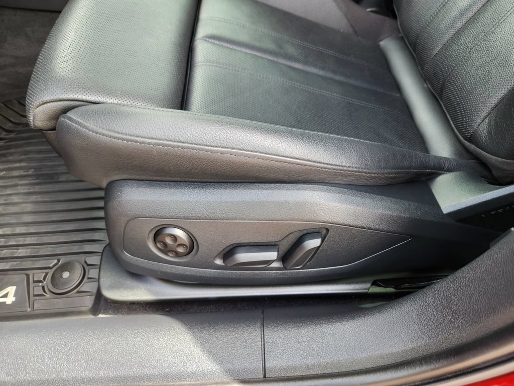 Used 2019 Audi A4 2.0T Premium Plus AWD/4WD image 12
