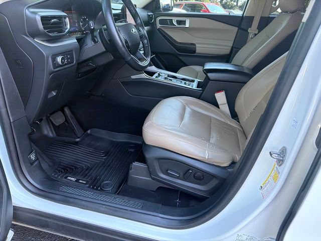 Used 2020 Ford Explorer XLT w/ Equipment Group 202A AWD/4WD image 9