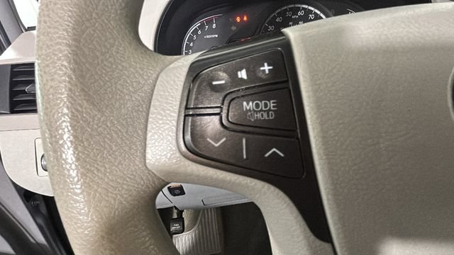 Used 2014 Toyota Sienna LE AWD/4WD image 15