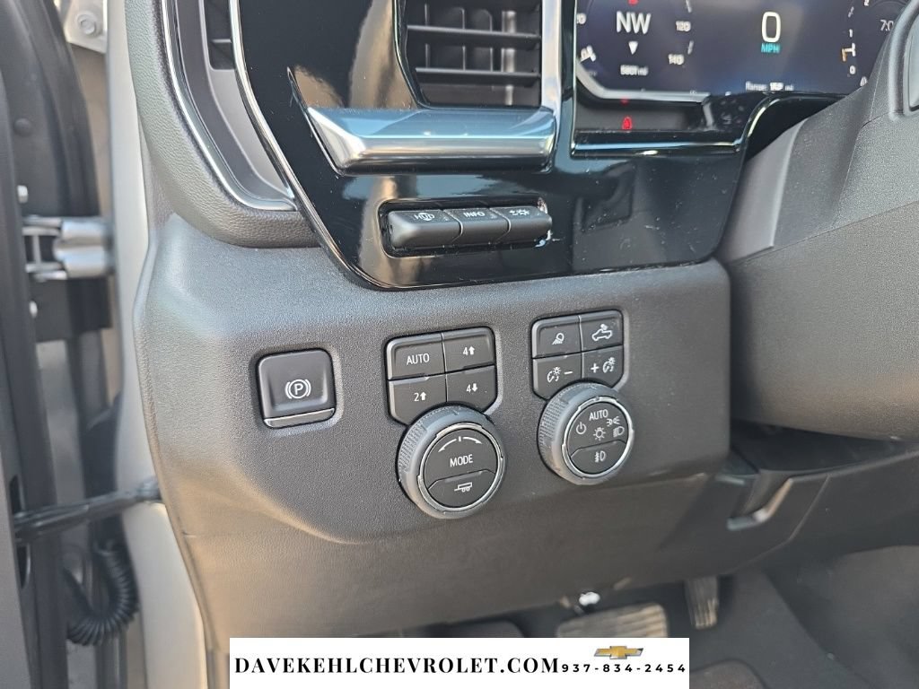 Used 2026 Chevrolet Silverado 2500 High Country w/ High Country Premium Package AWD/4WD image 11