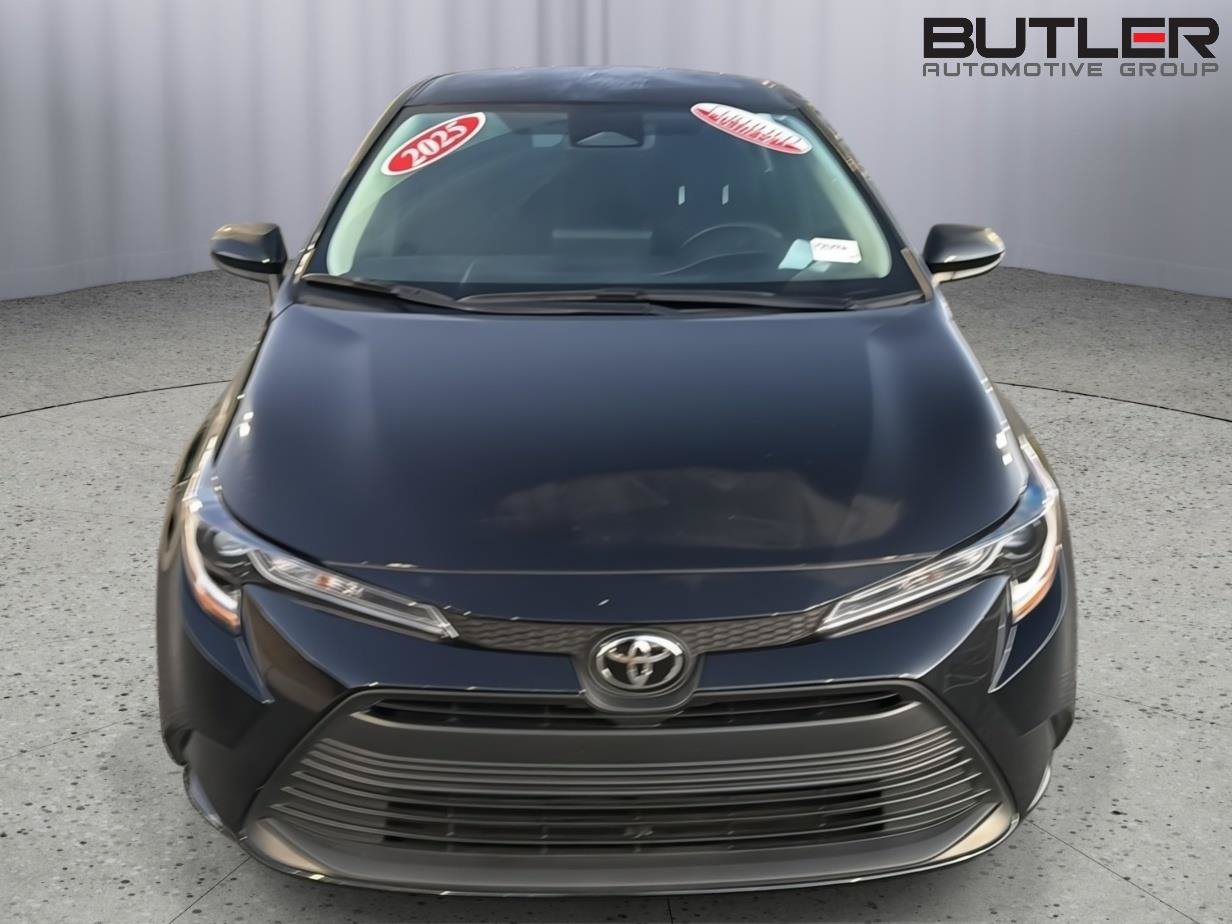 Certified 2026 Toyota Corolla LE FWD image 9