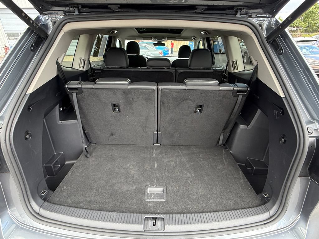 Used 2025 Volkswagen Atlas SEL AWD/4WD image 27