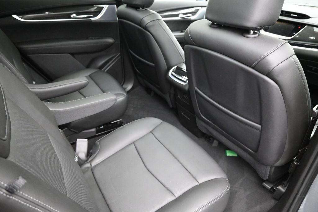 Certified 2024 Cadillac XT6 Sport w/ Technology Package AWD/4WD image 29