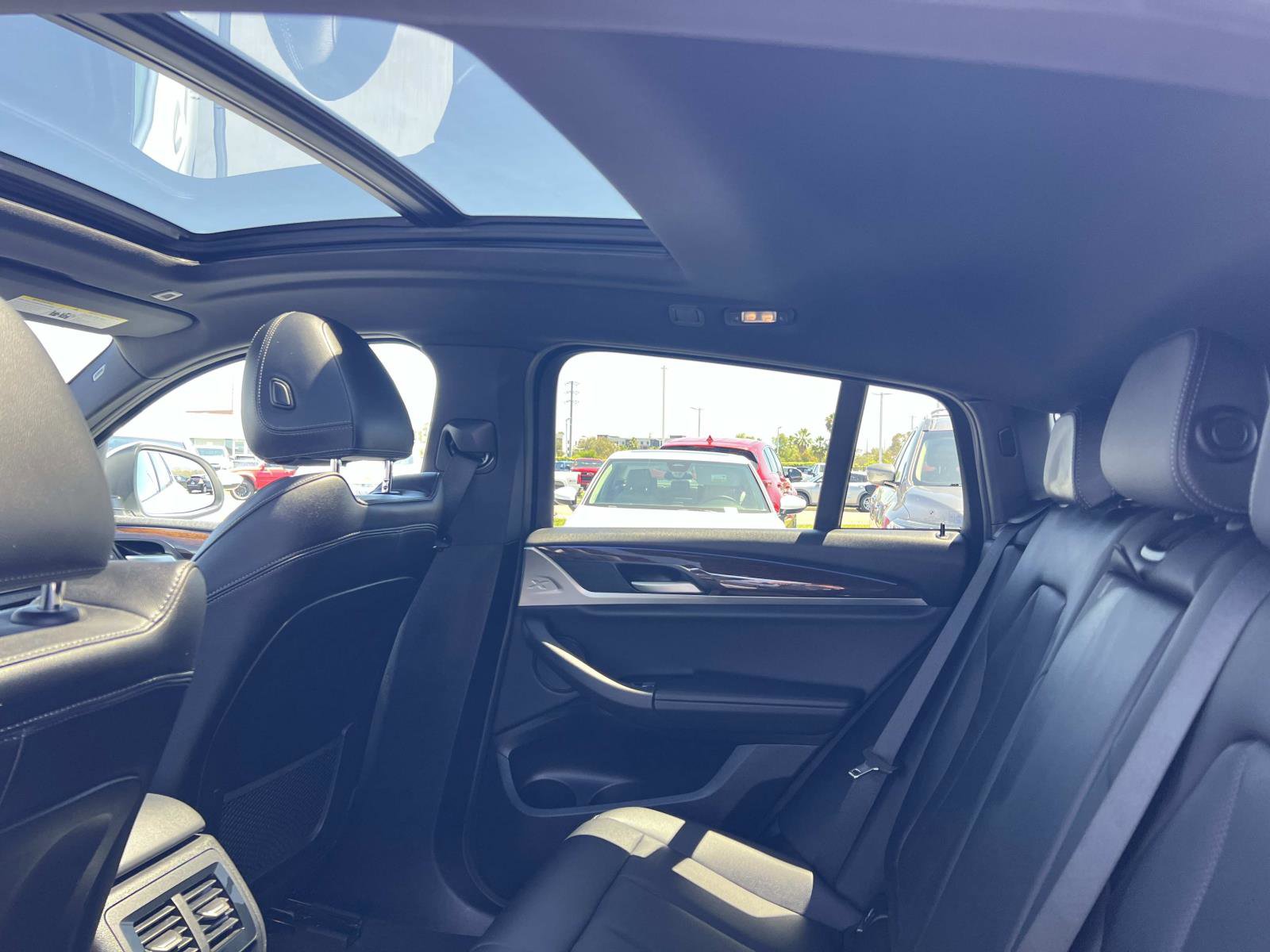 Used 2023 BMW X4 xDrive30i w/ Convenience Package AWD/4WD image 24