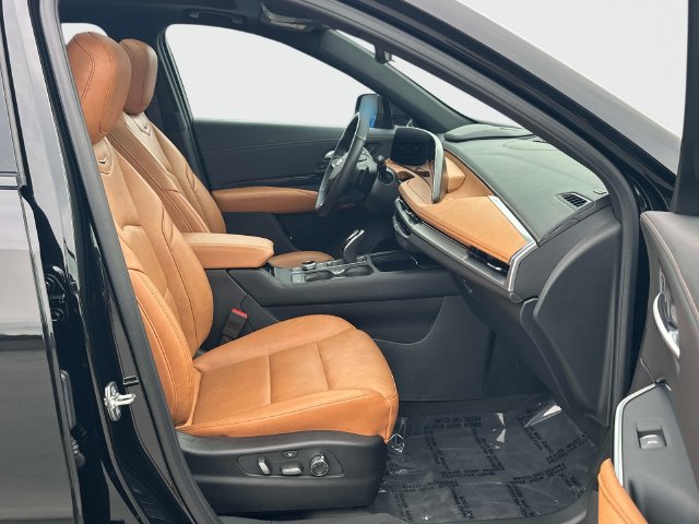 Used 2025 Cadillac XT4 Sport AWD/4WD image 22
