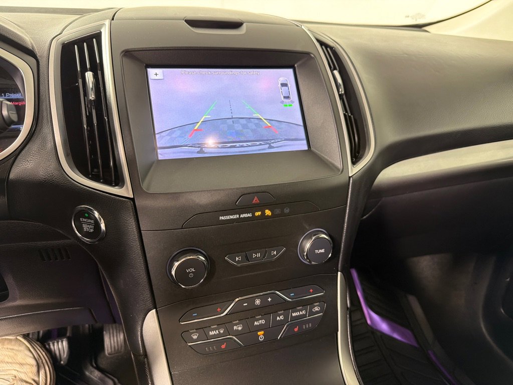 Used 2019 Ford Edge SEL w/ Equipment Group 201A AWD/4WD image 16