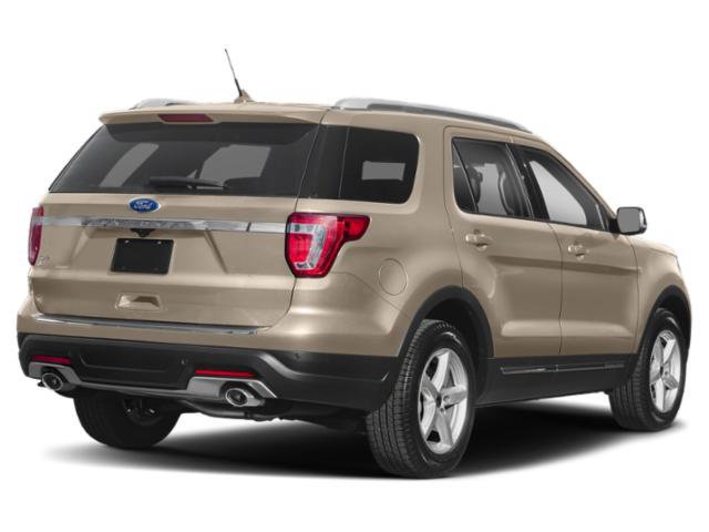 Used 2018 Ford Explorer XLT w/ Equipment Group 202A AWD/4WD image 2