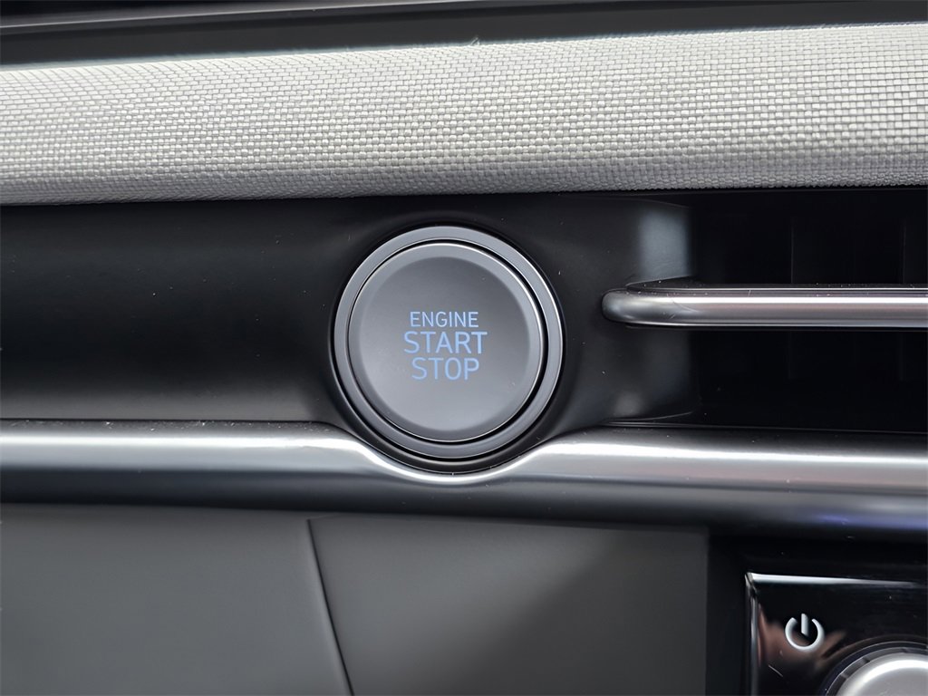 New 2025 Hyundai Tucson Limited image 29