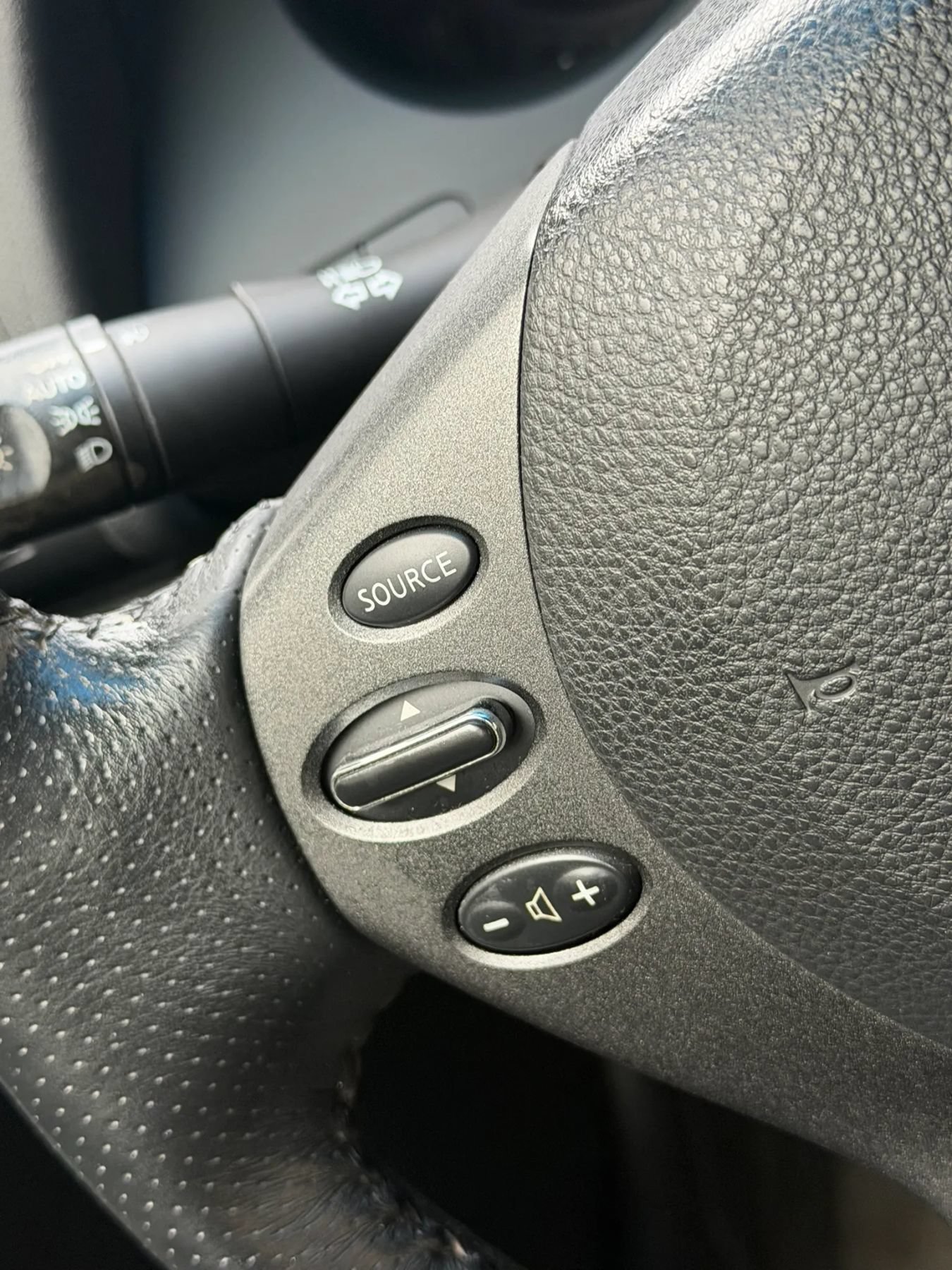 Used 2011 Nissan Altima 2.5 S w/ Special Edition Pkg FWD image 18