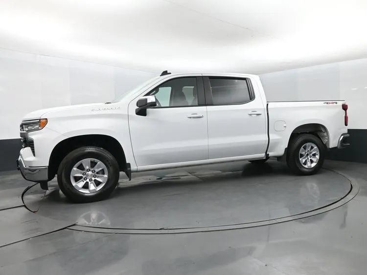 Used 2026 Chevrolet Silverado 1500 LT AWD/4WD image 5