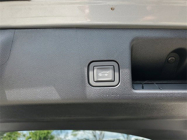 New 2026 Chevrolet Equinox EV LT image 6