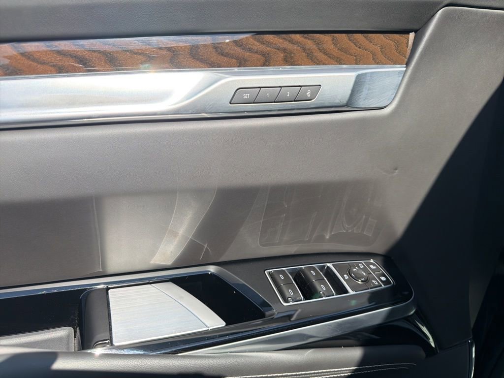 Used 2025 Cadillac Escalade ESV Sport Platinum image 28