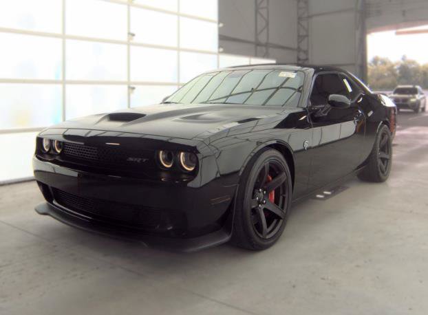 Used 2017 Dodge Challenger SRT Hellcat RWD image 5