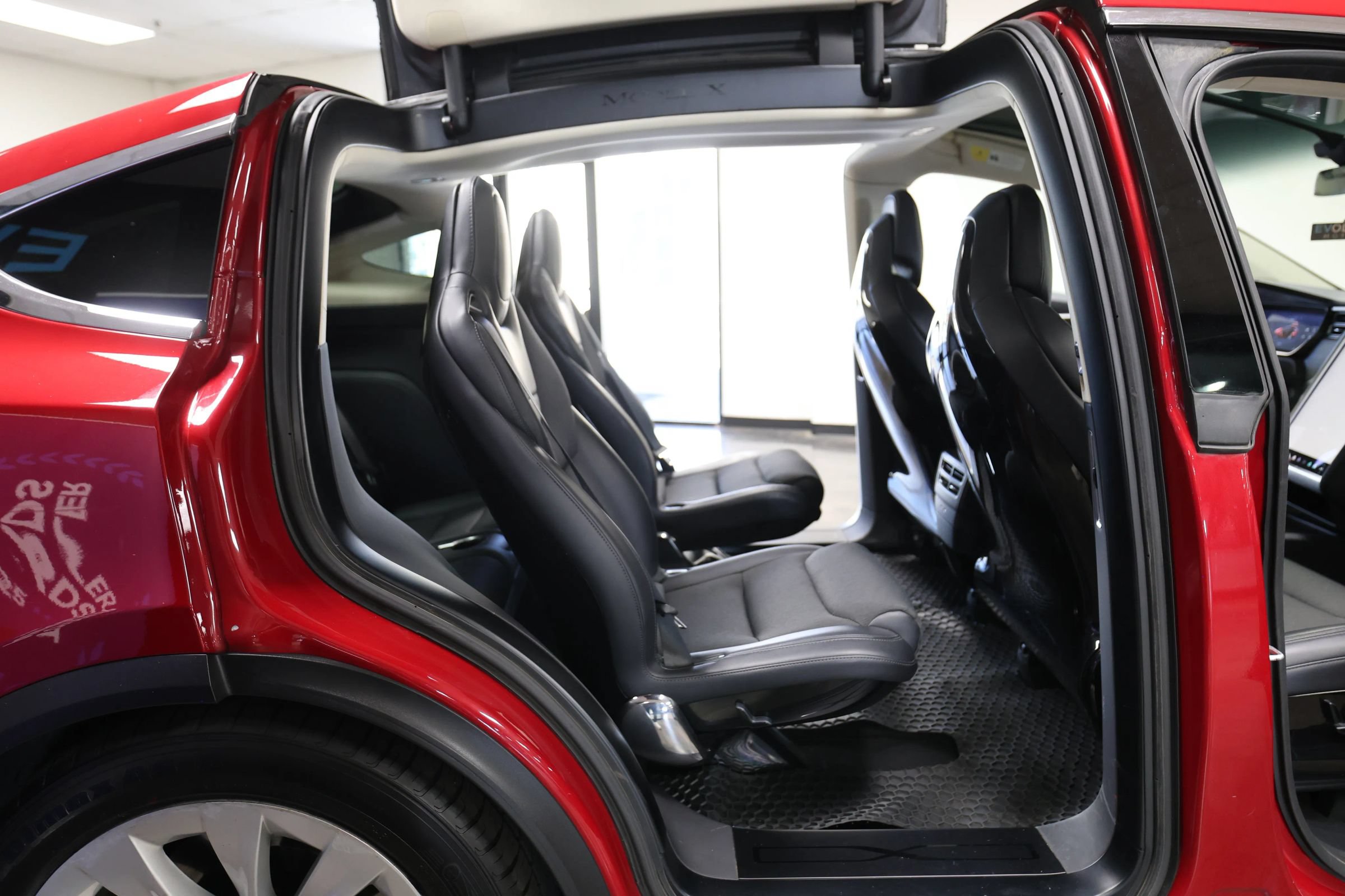 Used 2016 Tesla Model X 75D AWD/4WD image 41