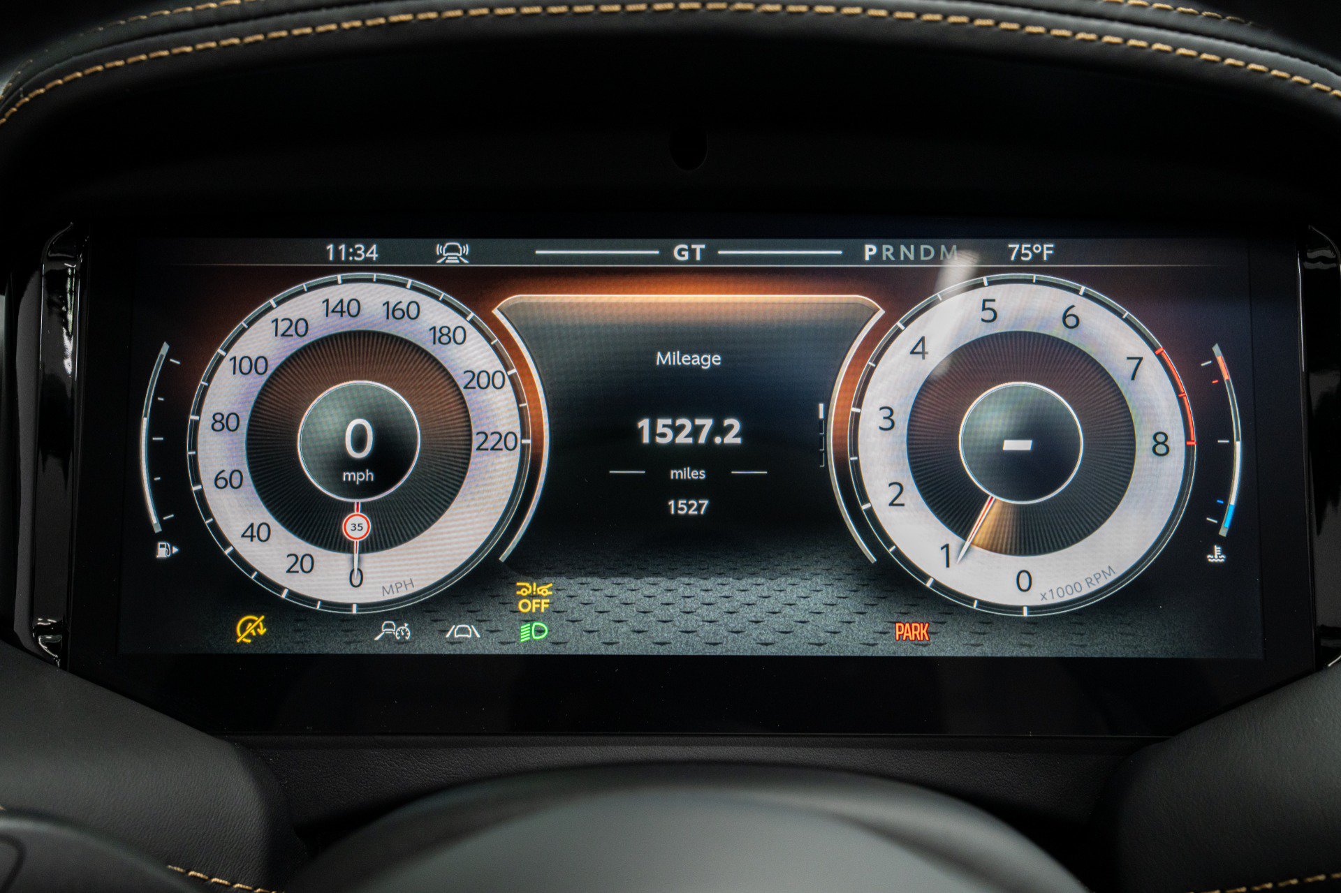 Used 2025 Aston Martin DB12 Convertible RWD image 27