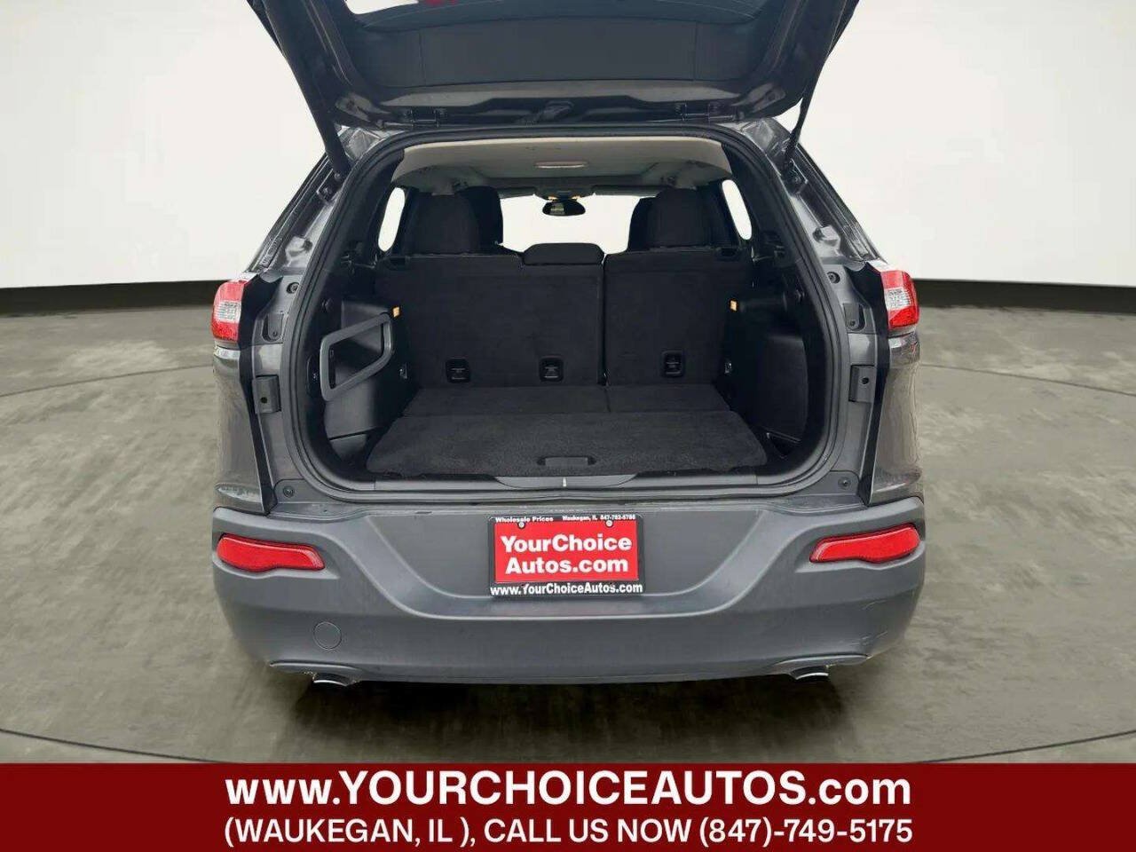 Used 2014 Jeep Cherokee Latitude w/ Comfort/Convenience Group AWD/4WD image 13