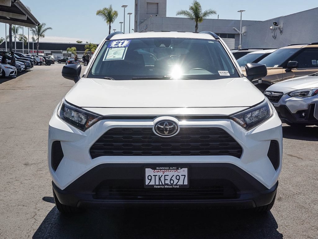 Used 2021 Toyota RAV4 LE FWD image 2