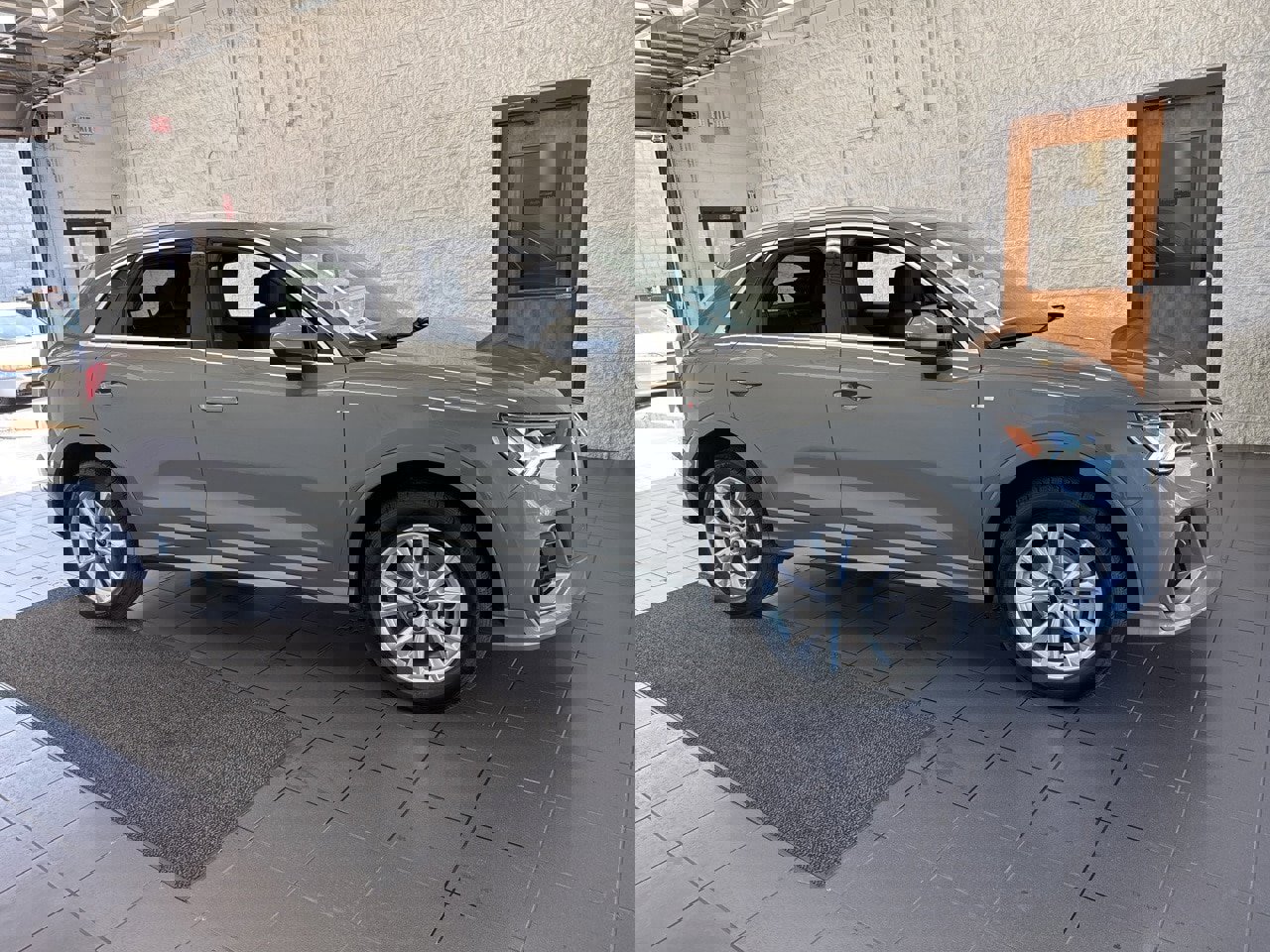 New 2025 Audi Q3 2.0T Premium image 1