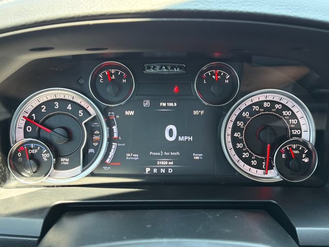 Used 2017 RAM 1500 Laramie w/ Convenience Group AWD/4WD image 11