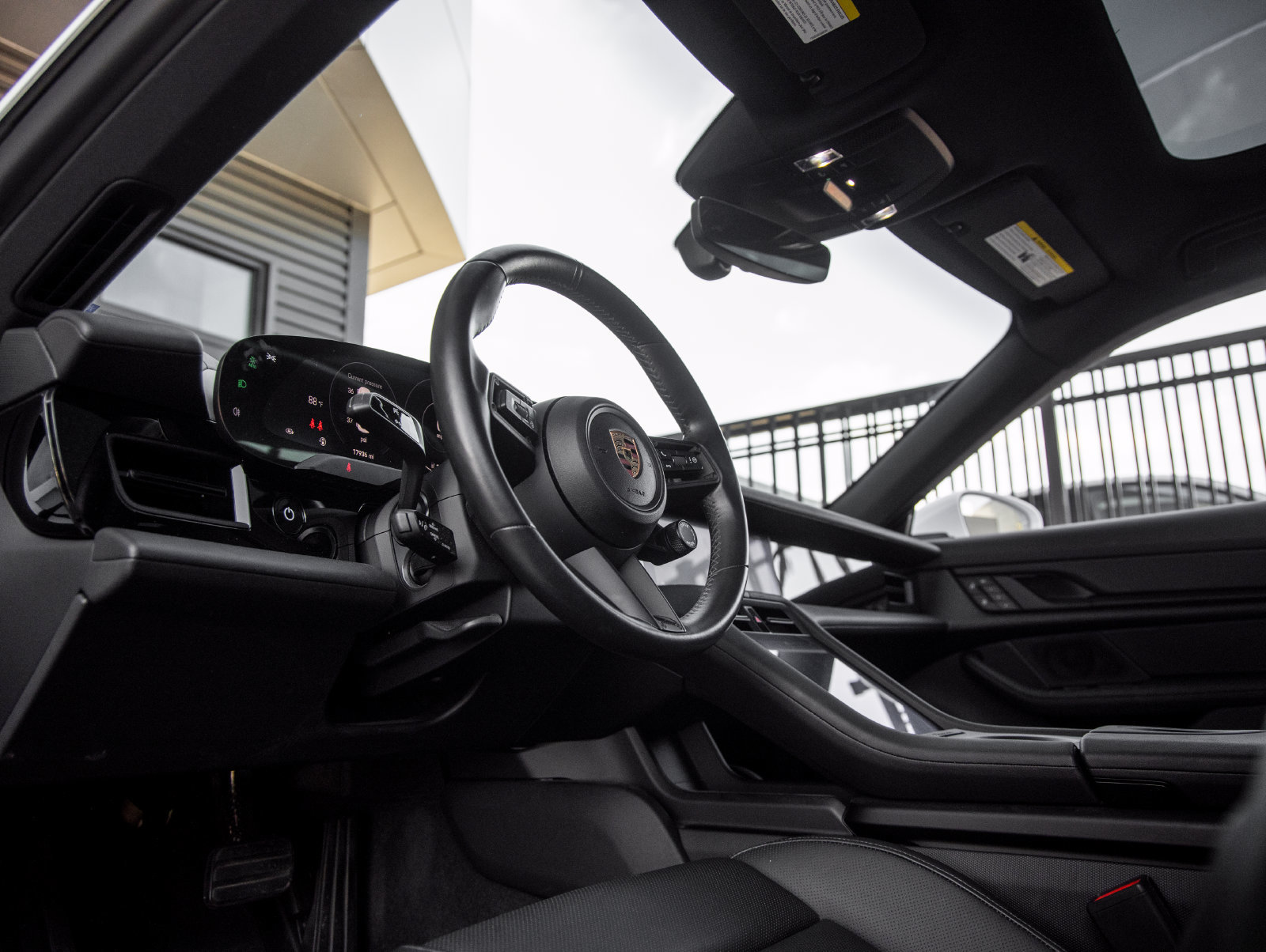 Certified 2023 Porsche Taycan 4S AWD/4WD image 4