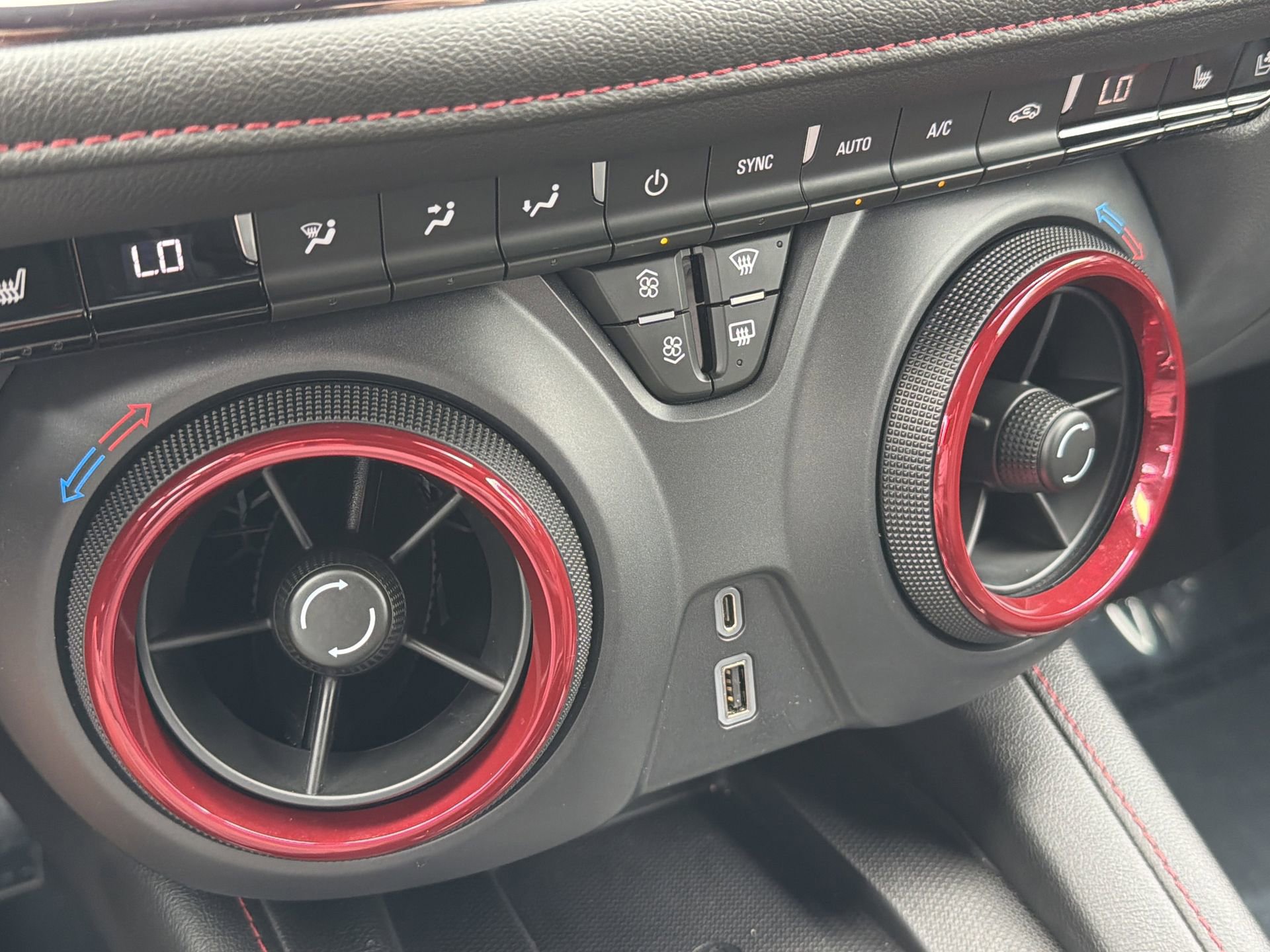 Used 2019 Chevrolet Blazer RS image 32