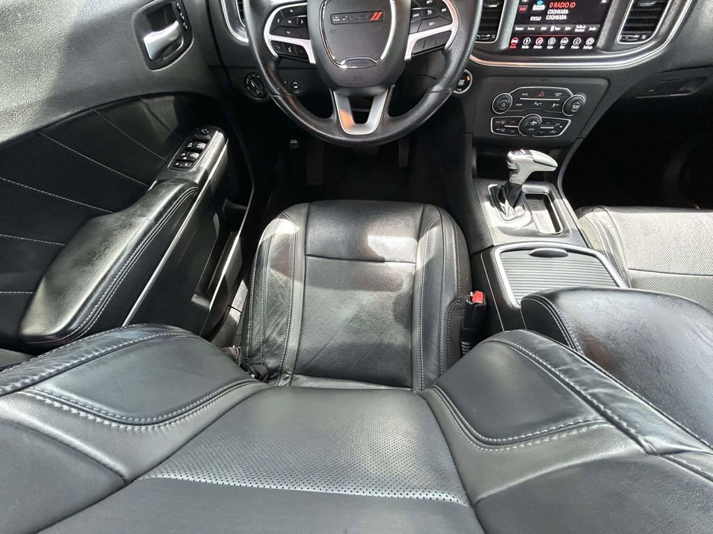 Used 2018 Dodge Charger R/T w/ Plus Group RWD image 13